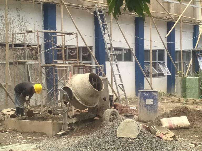 Potret Pekerjaan Pembangunan Ruang kelas Baru SMPN 3 Sindang, 24/10/2015 (Ist).