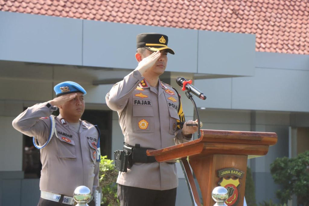 Potret Kapolres Indramayu AKBP Mochamad Fajar Gemilang, S.I.K., M.H., M.I.K pimpin apel Operasi Zebra Lodaya (Ist).