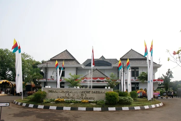 Potret Gedung DPRD Indramayu. (ist)