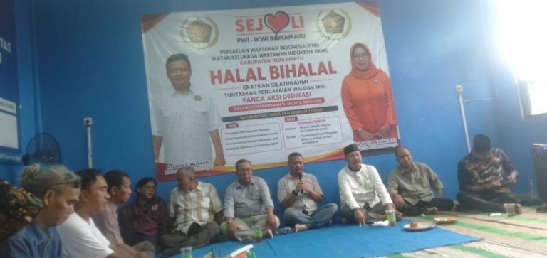 Potret kegiatan PWI-IKMI Indramayu dalam Eratkan Silaturahmi Tuntaskan Pencapean Visi Dan Misi, PANCA AKSI DEDIKASI. (ist)