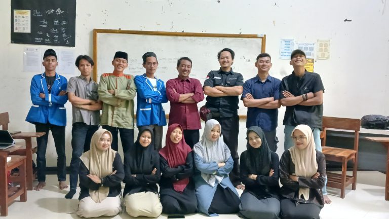 Potret Mahasiswa STID Al Biruni Babakan, Ciwaringin. (ist)