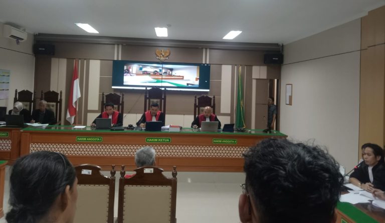 Potret saksi ahli pidana Prof. Dr. Youngky Fernando dalam persidangan kasus pembunuhan satu keluarga di Kelurahan Paoman, Kabupaten Indramayu. (ist)