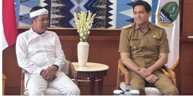 Potret Gubernur Jawa Barat, Dedi Mulyadi bersama Bupati Indramayu, Lucky Hakim. (ist)